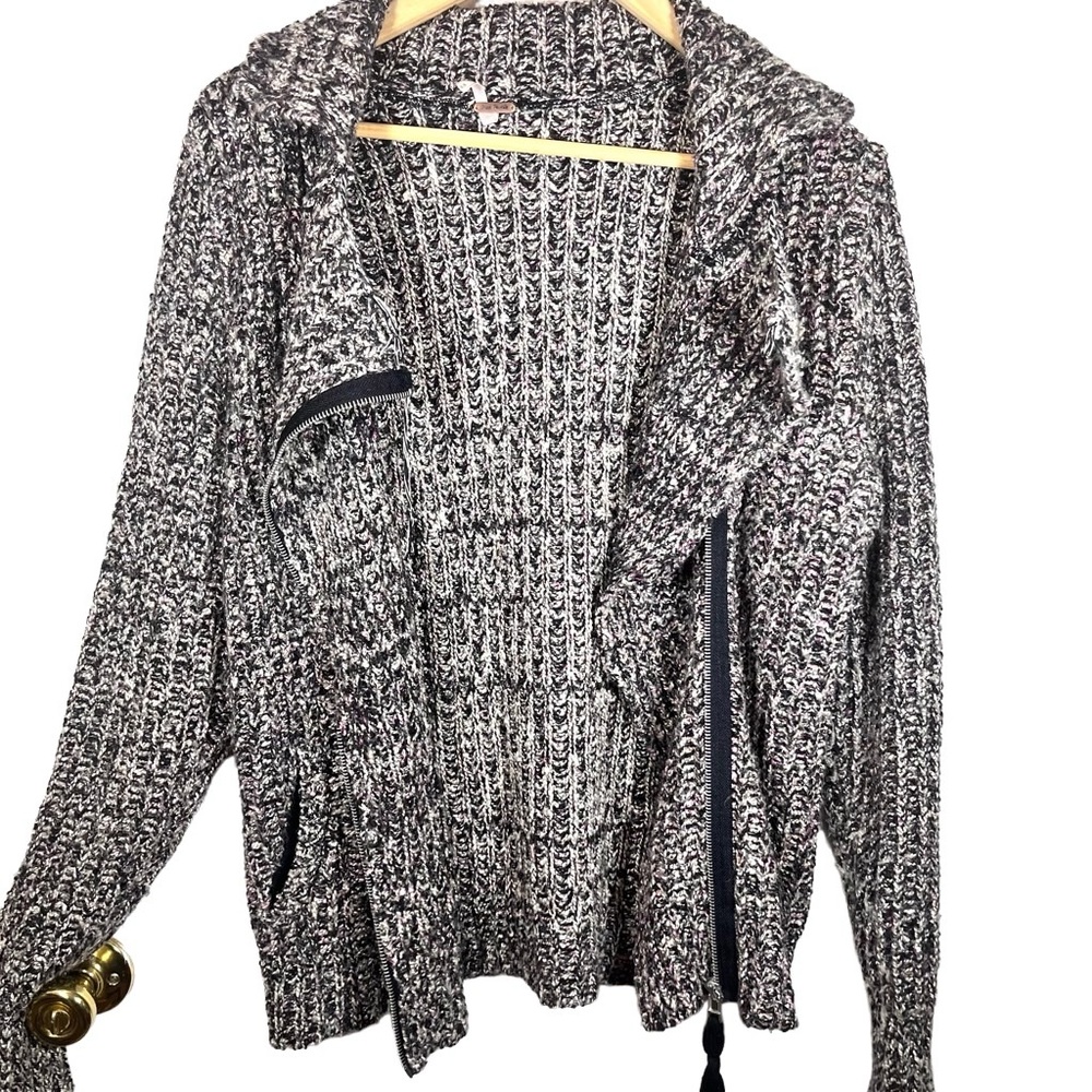 Free People Ribbed Knit Asymmetrical Zipper Moto Jacket Size Medium - Picture 2 of 8